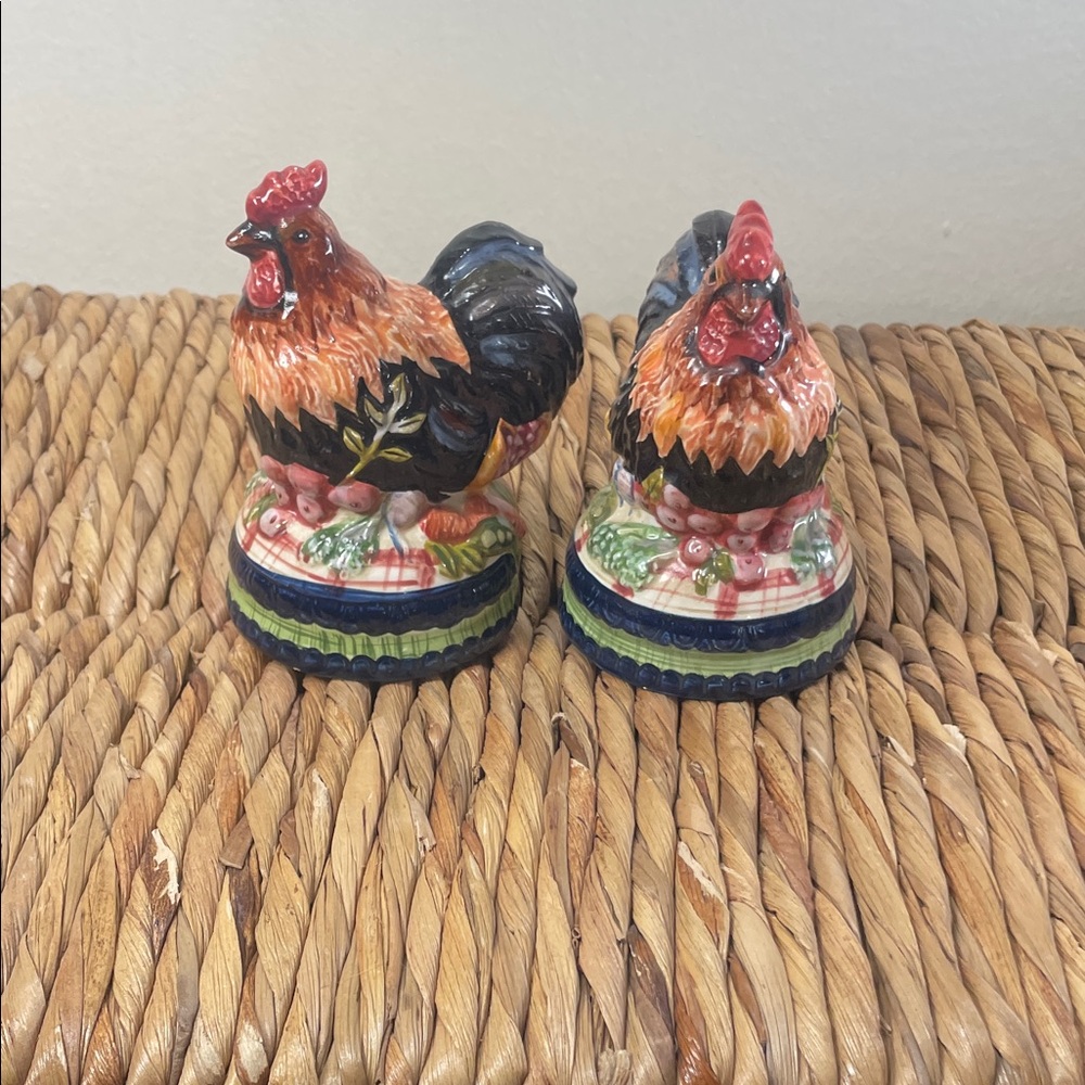 Tracy Porter Rooster Salt & Pepper Shakers Ceramic Set